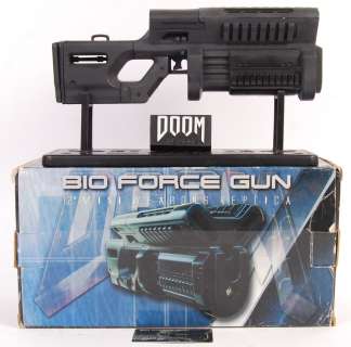 UNIVERSAL STUDIOS 12" MINI WEAPON REPLICA DOOM BIO FORCE GUN | Auctioneum Ltd