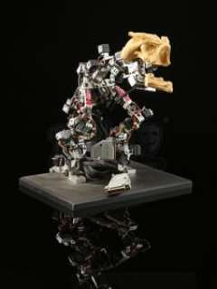 MY FAVORITE MARTIAN - Lot 137 - Lizzie Monster (Darryl Hannah) Digital Input Device