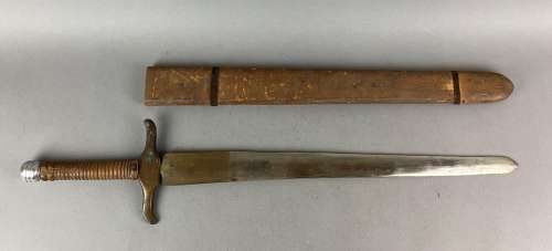 Screen Used Sword and Sheath Steel Prop | misc / divers