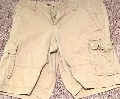 Helen Hunt Screen Worn Khaki Shorts From The Film Twister | Piece of the Past