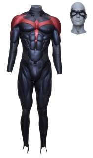 BATMAN & ROBIN (1997) - Lot #84 : Robin‘s (Chris O‘Donnell) "Red Wing" Bodysuit and Production-Made Mask on Display