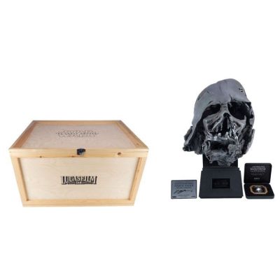 STAR WARS: THE FORCE AWAKENS (2015) - Lot #991 : PropShop Signature Edition Darth Vader Helmet (Melted) Replica with Hayden Christensen-autographed Plaque