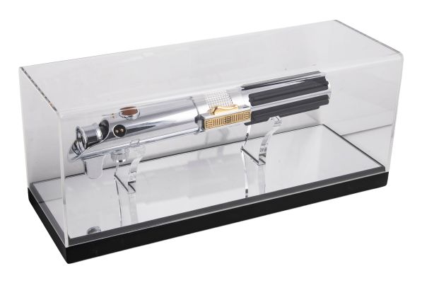 Star Wars Episode III: Revenge of the Sith Anakin Skywalker Replica Lightsaber - 11" - Master Replicas COA | Goldin
