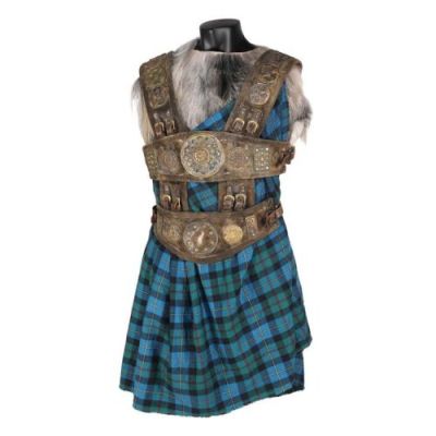 HIGHLANDER (1986) - Lot #161 : Connor MacLeod‘s (Christopher Lambert) Armor and Clan MacLeod Kilt