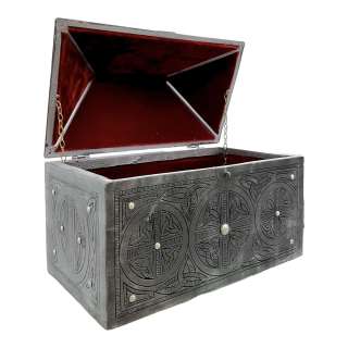 Lot #255: Vikings Valhalla King Canute (Bradley Freegard) Screen Used Silver Chest Sc 225 Ep 302