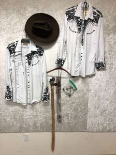 "Superhero Show" - Cowboy outfit - Includes cowboy shirt/hat, belt & accessories | Direct Liquidation