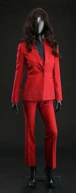 Hannibal - Lot 1067 - SEASON 3 EPISODE 8: "THE GREAT RED DRAGON" Alana Bloom‘s (Caroline Dhavernas) Wig, Red Suit, and Blouse