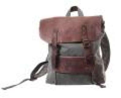 Grimm - Lot 836 - Monroe‘s Backpack