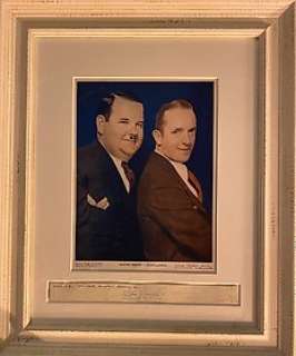 Stan Laurel & Oliver Hardy - Original Signatures - Authenticated - Framed (No Reserve) | Stan Laurel & Oliver Hardy - Original signatures - Authenticated - Framed (No Reserve) | Catawiki