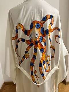 James Bond 007: Octopussy - James Bond 007: Octopussy - A recreation of the iconic silk robe worn by Octopussy (Maud Adams)