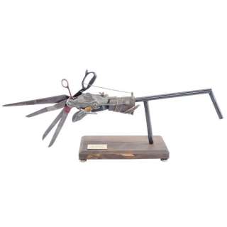 Edward Scissorhands (1990) - Lot 112 - Edward Scissorhands‘ (Johnny Depp) Insert Hand