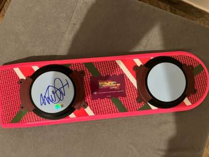 Back to the Future - Replica Hoverboard - Signed by Michael J. Fox (Marty McFly) with COA Beckett | Catawiki