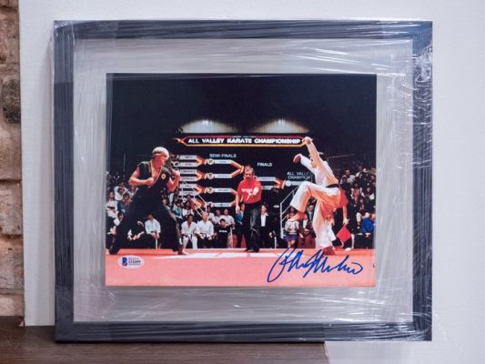 "The Karate Kid" singned by Ralph Macchio - Ralph Macchio - Beckett Authentication Services | Catawiki