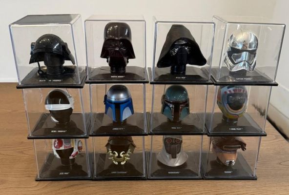 Star Wars Helmet Collection - Star Wars - Lotto di 12 Caschi Star Wars in miniatura - Collezione Iconica - Con Teche espositive | Catawiki
