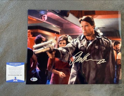 Terminator - Arnold Schwarzenegger Signed 17x11 inch" - Beckett COA | Catawiki