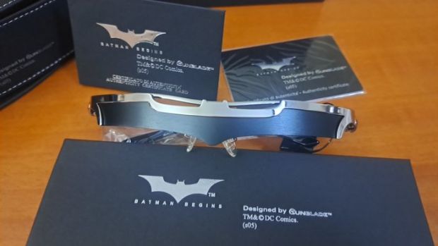 Batman - Christian Bale - Sunblade modello SB-308 | Catawiki