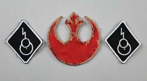 â€  Star Wars Episode VII : The Force Awakens (2015) Three original production used prop… | Ewbank’s