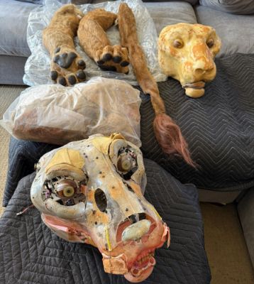 Jumanji 1995 Screen Used Animatronic Lion Head Paws Mane Tail Movie Props Lot NR