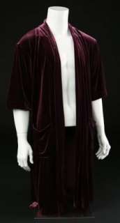 Narcos - Lot 135 - Season 1 - Various Episodes El Patron’s (Wagner Moura) Robe