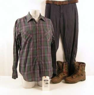 Lot 347 - Out of the Furnace Gerald ‘Red‘ Baze (Sam Shepard) Costume