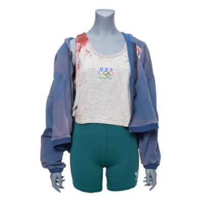 2 DAYS IN THE VALLEY (1996) - Lot #6 : Becky Foxx‘s (Teri Hatcher) Ensemble with Screen-Matched Bloodied Tank Top