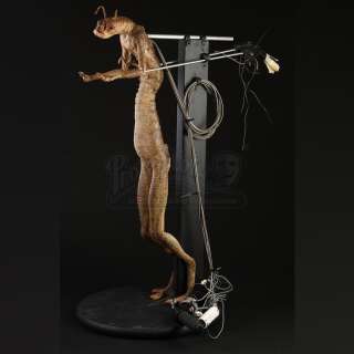 MEN IN BLACK II (2002) - Lot 349 - Mechanical Worm Guy Puppet