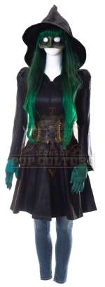 Lot 46 - Goosebumps 2: Haunted Halloween - Sarah’s (Madison Iseman) Halloween Outfit - 1226