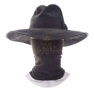 Van Helsing - Van Helsing’s (Hugh Jackman) Signature Hat & Mask - III278 | Icons of Pop Culture