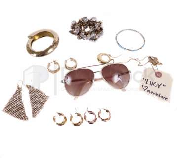 Lot 12 - American Made Lucy Seal Hero Jewlrey