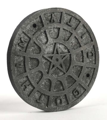 Lot 5036 - Batman Begins (2005) Production-made Gotham City Manhole Cover miniature prop from the DC film. As… | Ewbank’s