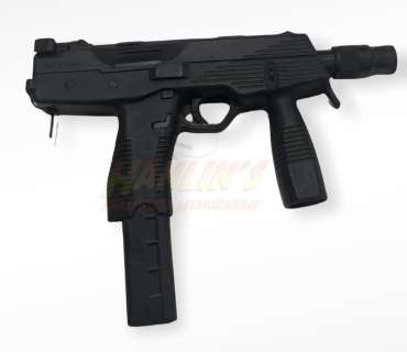 Lot 43 - Black Widow (2021) - Motorcycle Widow Uzi