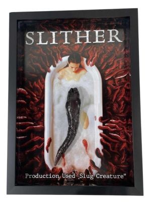 Lot 425 - Slither (2006) - Slug Creature (With Custom Display) | Hanlin Auction Service