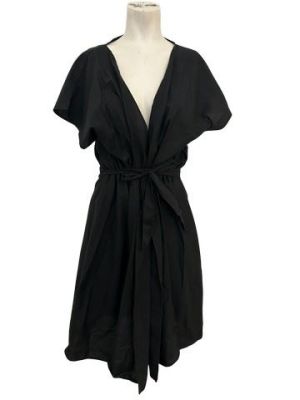 Enough (2002) - Slim Hiller’s (Jennifer Lopez) Wrap Dress Movie Costumes | Premiere Props