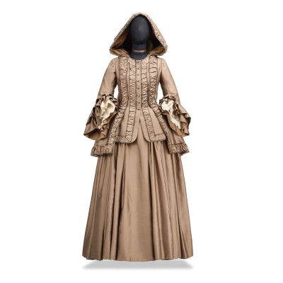 Outlander | Claire’s Brunswick Season 2, Episode 4, ’La Dame Blanche’ 5 | Bonhams