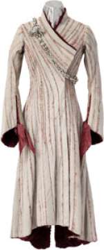 Daenerys Targaryen (Emilia Clarke) Gray Suede King‘s Landing Ensemble from Game of Thrones (HBO® Original 2011-2019, Season 8).