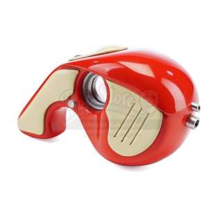 THE HITCHHIKER‘S GUIDE TO THE GALAXY (2005) - Lot 734 - President Zaphod Beeblebrox‘s (Sam Rockwell) Gun