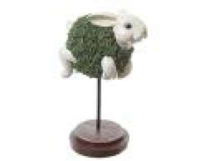 Grimm - Lot 734 - Monroe‘s China Rabbit