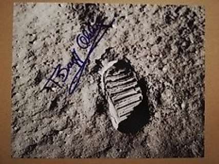 Apollo 11: Buzz Aldrin Handsigned Photo | Apollo 11: Buzz Aldrin handsigned photo | Catawiki