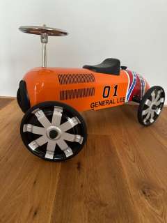 The Dukes of Hazzard | The Dukes of Hazzard - General Lee Retro Roller - Walking Car | Catawiki