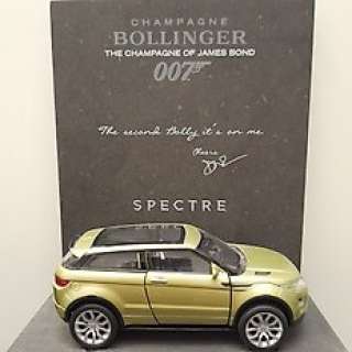 James Bond 007: Spectre | James Bond 007: Spectre - Daniel Craig, Champagne Bollinger, Range Rover | Catawiki