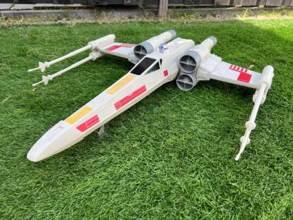 Star Wars - Large X-wing fighter with R2-D2 - 75 cm - Hasbro | Catawiki