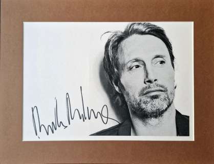 Mads Mikkelsen (007, Indiana Jones, Star Wars) , signed for Charity - B&W Photo | Catawiki