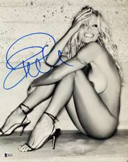 Baywatch - Pamela Anderson - Erotic Icon of the 90’s - Signed 28x35 cm Photo with Beckett COA | Catawiki