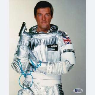 James Bond - Signed by Sir Roger Moore (+) (007) | Catawiki