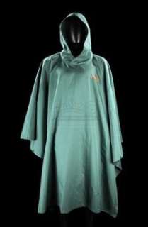 UNBREAKABLE (2000) - Lot 531 - David Dunn‘s (Bruce Willis) Security Poncho