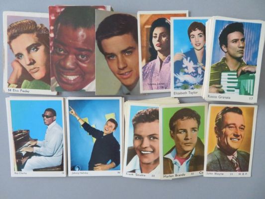 Mixed collection Filmstars Singers 84 trade cards plaatjes chromos | Catawiki