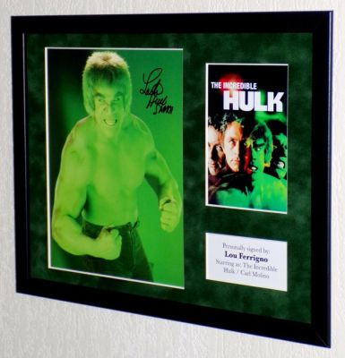 The Incredible Hulk - Lou Ferrigno (Carl Molino/Hulk) Premium Framed, signed, + COA & Photo signing session | Catawiki