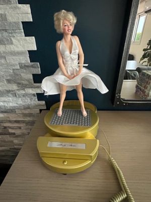 Seven years of reflection - Marilyn Monroe - Telemania | Catawiki