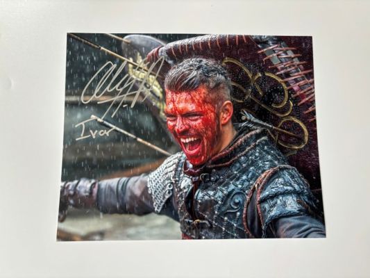 Vikings - Alex Hogh Anderson (Ivar the Boneless) | Catawiki