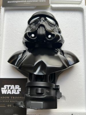 Gentle Giant Ltd Merchandise figure - Resin - 2024 | Catawiki